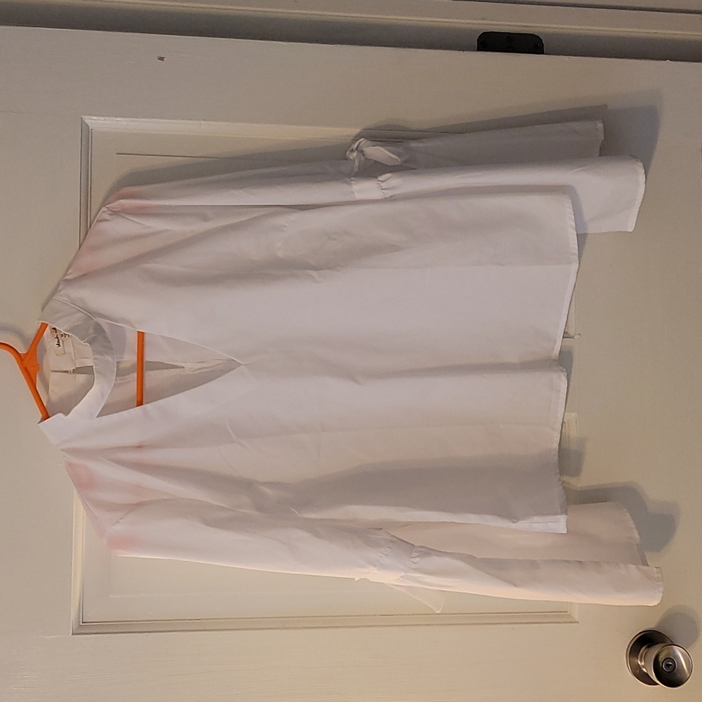 White parachute sleeve blouse